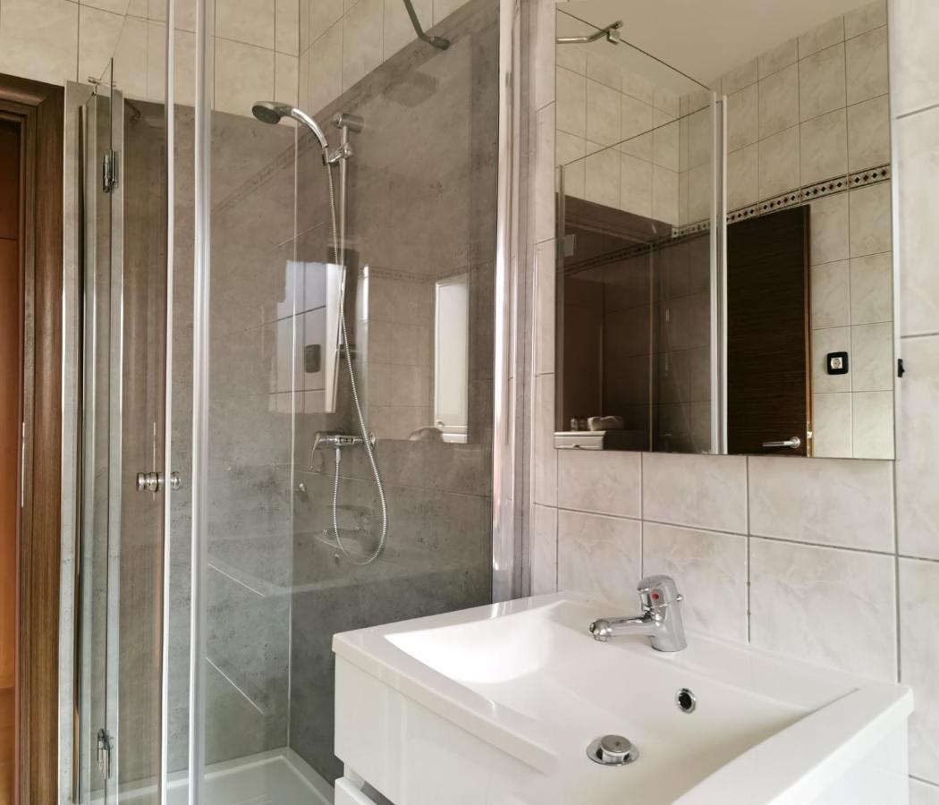 Apartment Lara Rovinj Luaran gambar