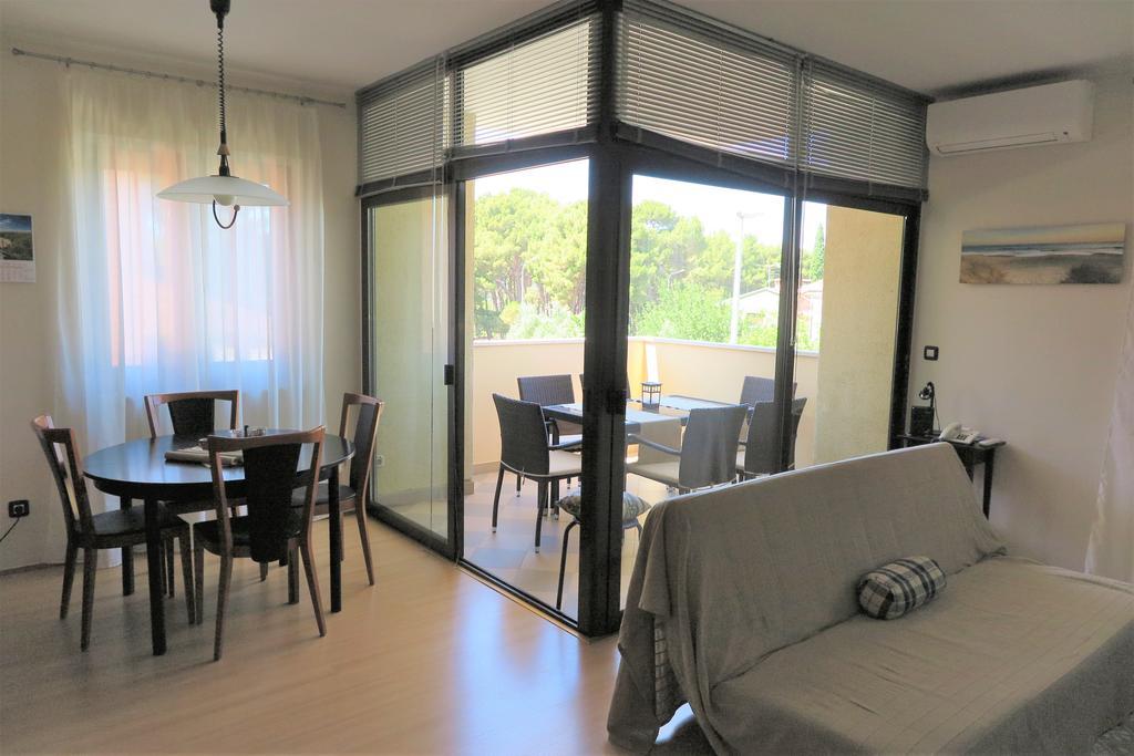Apartment Lara Rovinj Luaran gambar